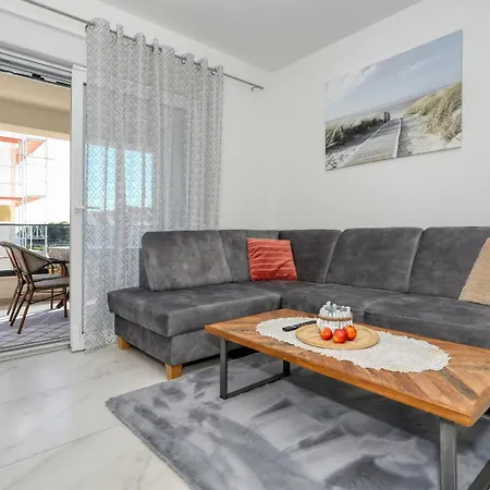 Apartamento Relex With Pool & Jacuzzi
