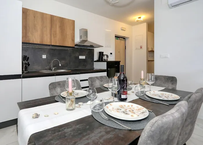 Apartman Relex With Pool & Jacuzzi *