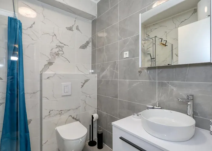 Apartman Relex With Pool & Jacuzzi Privlaka