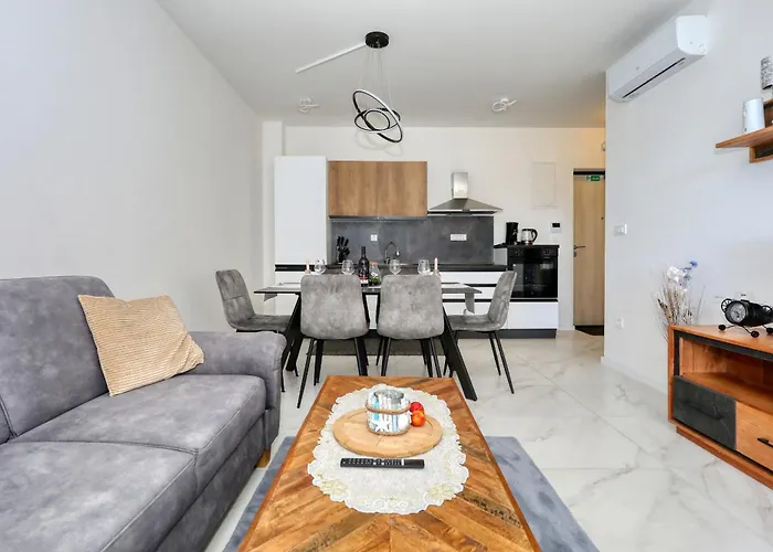 Apartman Relex With Pool & Jacuzzi