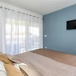 Relex With Pool & Jacuzzi Lejlighed Privlaka (Zadar)