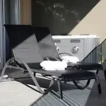 Lejlighed Relex With Pool & Jacuzzi