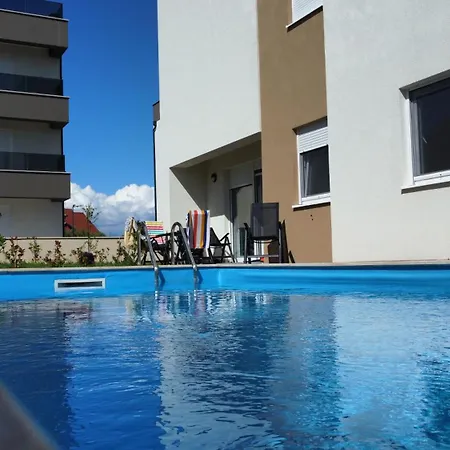 Relex With Pool & Jacuzzi 프리블라카