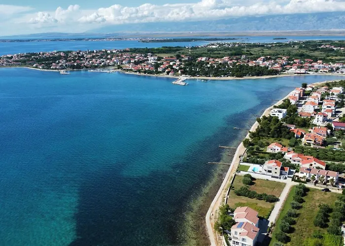 Relex With Pool & Jacuzzi Privlaka (Zadar)