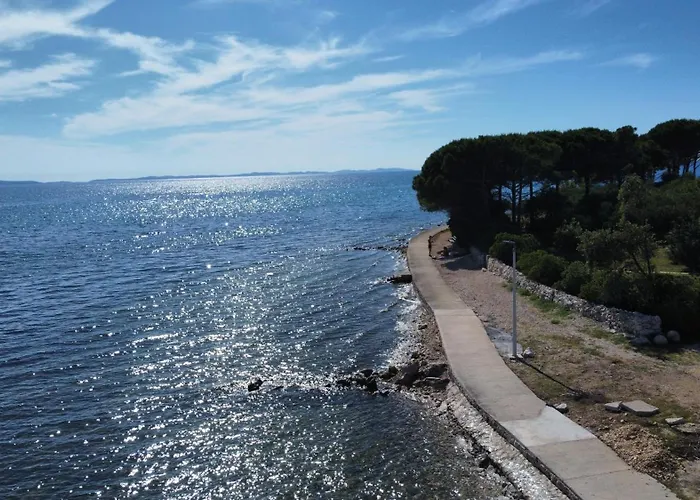 Relex With Pool & Jacuzzi * 프리블라카